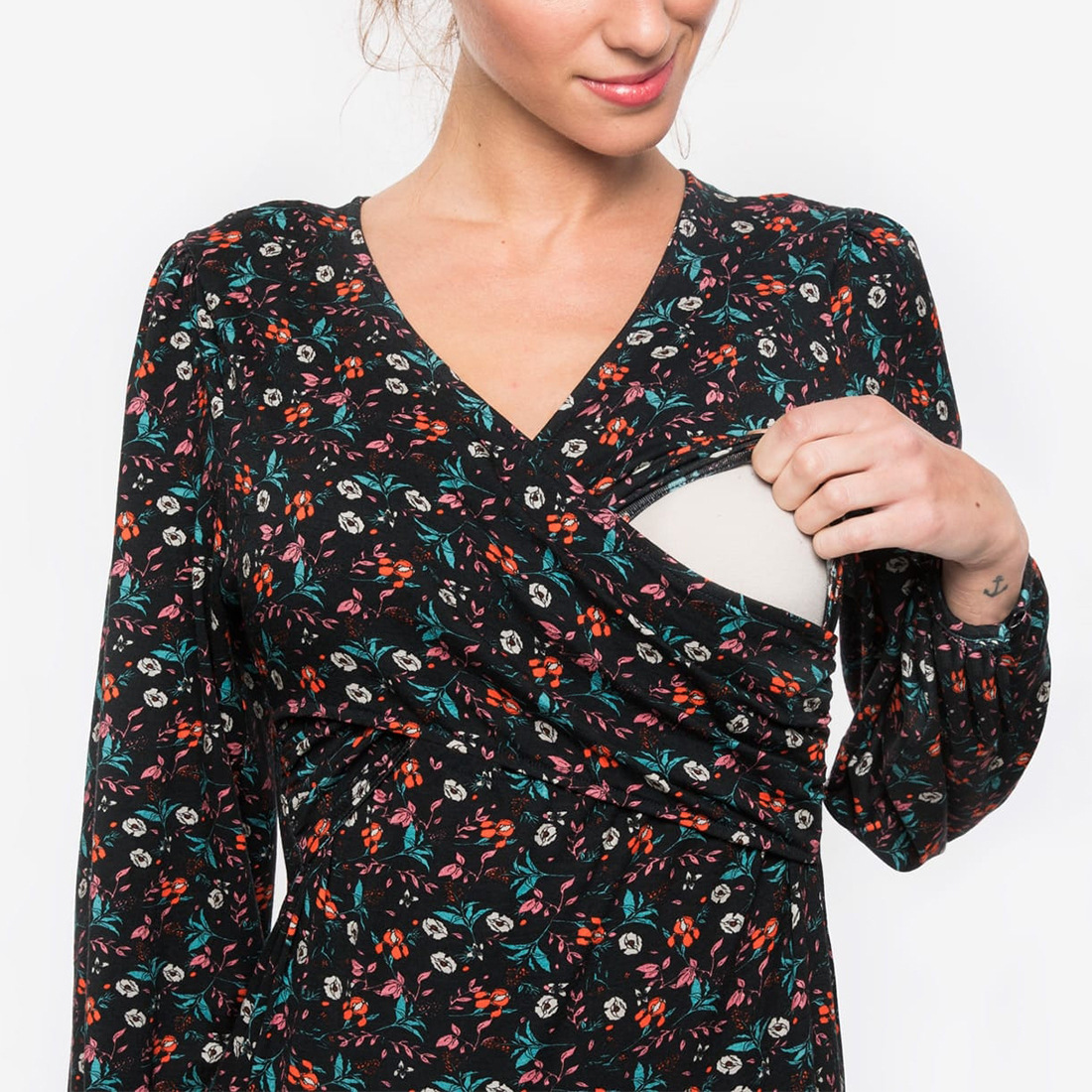 Maternity Deep V Neck Long Sleeve Multicolor Nursing T-Shirt-065 02